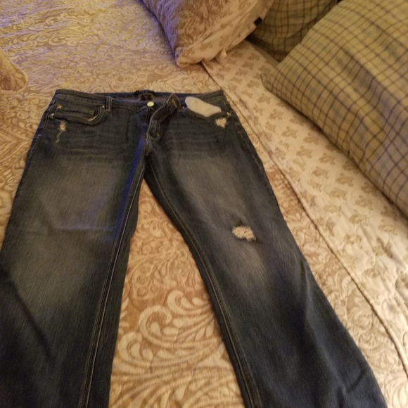 Capris - Picture 3 of 3